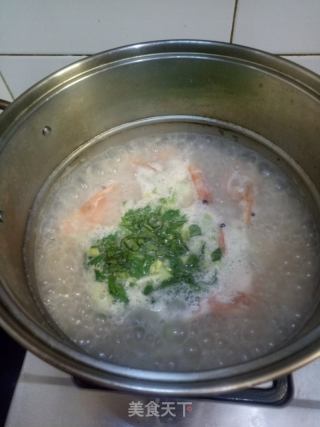 小油菜鲜虾粥的做法步骤：7
