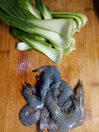 小油菜鲜虾粥的做法步骤：2