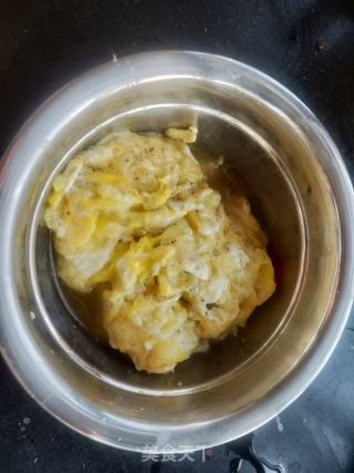 菠菜水饺的做法步骤：2