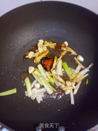 干锅虾仁的做法步骤：7