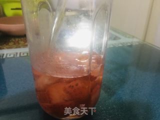 草莓汁的做法步骤：1