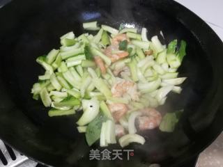虾仁炒菜帮的做法步骤：5