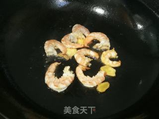 虾仁炒菜帮的做法步骤：4