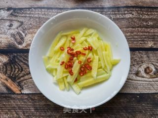 蒜泥小米椒拌西瓜皮的做法步骤：5