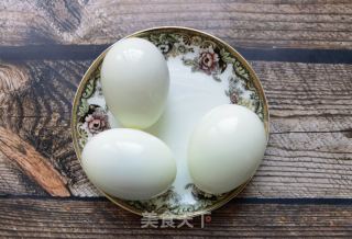 蒜泥拌鸡蛋的做法步骤：2