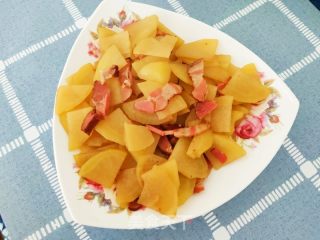 五花肉炒土豆片的做法步骤：11