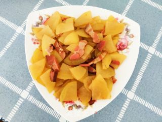 五花肉炒土豆片的做法步骤：10