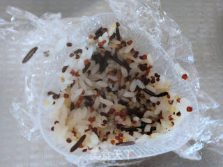 野米藜麦饭团的做法步骤：10