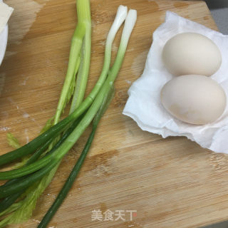 鸡蛋香煎豆腐的做法步骤：2