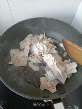 “五花肉”荷兰豆回锅肉的做法步骤：8