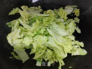 白菜叶骨汤手擀面的做法步骤：3