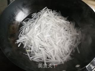 萝卜炒粉丝的做法步骤：3