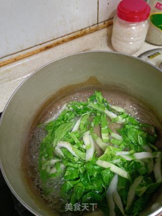 青菜煮鱼片的做法步骤：4
