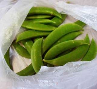 素炒甜豆的做法步骤：1