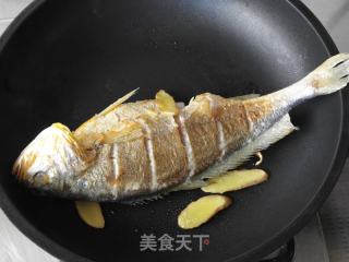 香煎黄花鱼的做法步骤：6