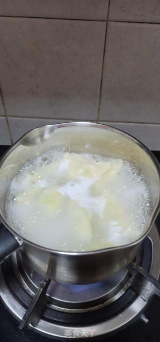 白菜猪肉水饺的做法步骤：10