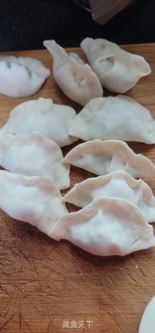 白菜猪肉水饺的做法步骤：7
