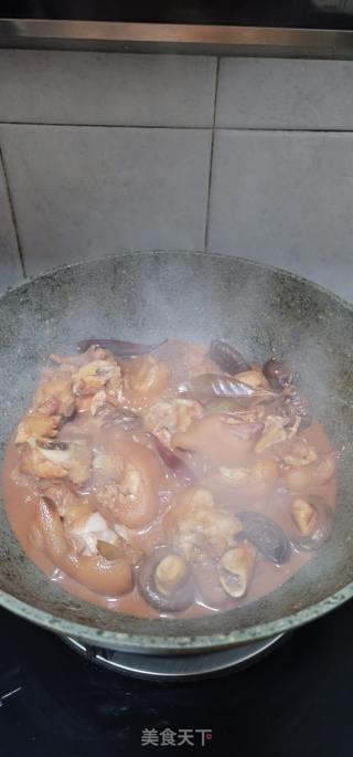 发菜蚝豉焖猪手的做法步骤：15