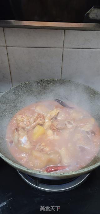发菜蚝豉焖猪手的做法步骤：13