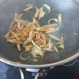 一夜暴富（腐竹炒鲍鱼）的做法步骤：20