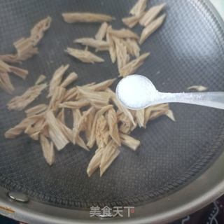 一夜暴富（腐竹炒鲍鱼）的做法步骤：17