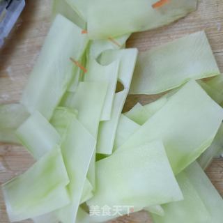 一夜暴富（腐竹炒鲍鱼）的做法步骤：5