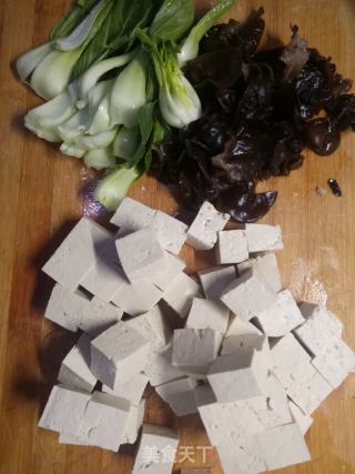 水煮豆腐的做法步骤：1