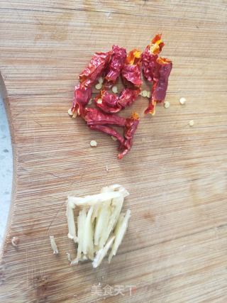 炝拌糖醋莲菜的做法步骤：4