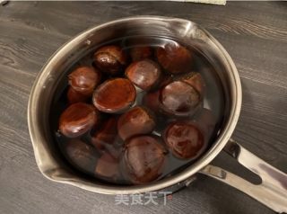 烤箱版糖烤栗子的做法步骤：1