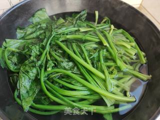 菠菜鸡蛋饺子的做法步骤：6