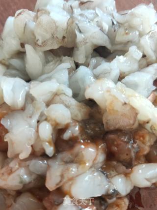 猪肉韭菜三鲜水饺的做法步骤：4