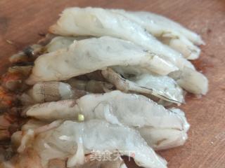 猪肉韭菜三鲜水饺的做法步骤：3