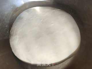 猪肉韭菜三鲜水饺的做法步骤：1
