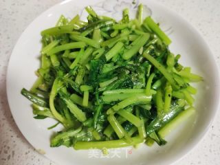 清炒茼蒿的做法步骤：7
