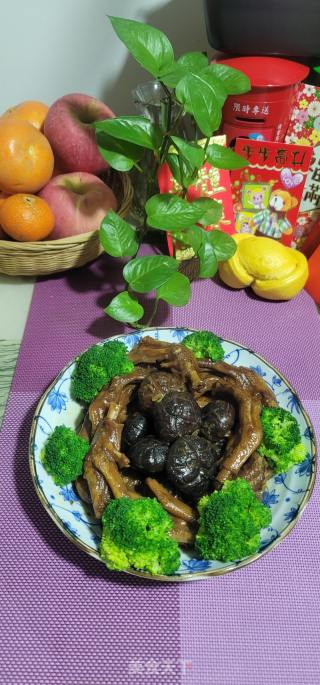 花菇焖鸭掌的做法步骤：15