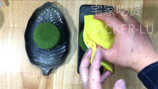 抹茶流心蛋糕，一勺挖下去，暖胃又暖心，大爱抹茶！的做法步骤：11