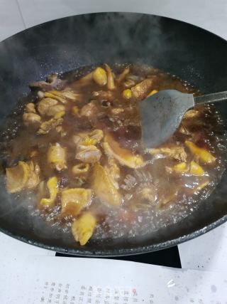 毛毛薯焖鸡肉的做法步骤：8