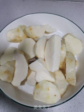 毛毛薯焖鸡肉的做法步骤：2