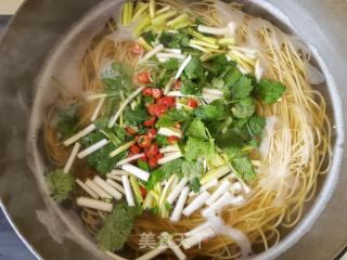 酸汤挂面的做法步骤：5
