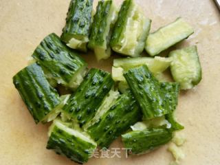 鲍鱼拌黄瓜的做法步骤：4
