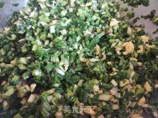 韭菜虾仁盒子的做法步骤：12