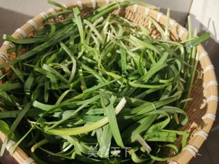 韭菜虾仁盒子的做法步骤：1