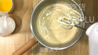星巴克卡斯特拉蛋糕，全蛋法制作，浓浓香气，奶油甜蜜。的做法步骤：3