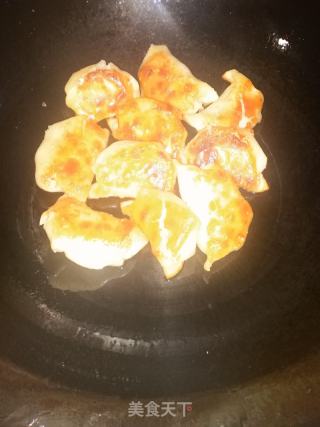 煎鼓财饺的做法步骤：5