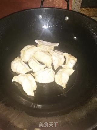 煎鼓财饺的做法步骤：4