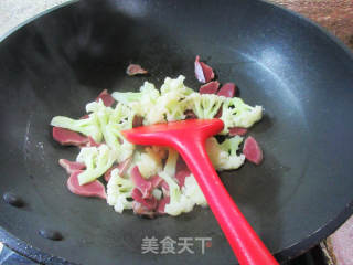 香卤鸭肫炒花菜的做法步骤：4
