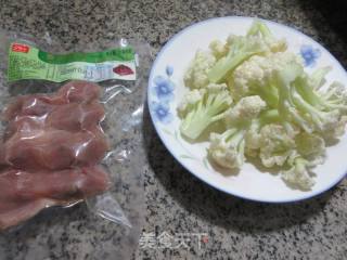 香卤鸭肫炒花菜的做法步骤：1