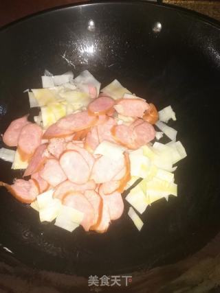 笋子鹿肉香肠炒年糕的做法步骤：10