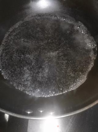 笋子鹿肉香肠炒年糕的做法步骤：4