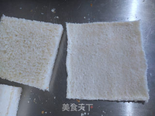 肉松吐司卷的做法步骤：7
